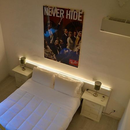 דסנזאנו דל גארדה Duomo26 Boutique Apartment מראה חיצוני תמונה