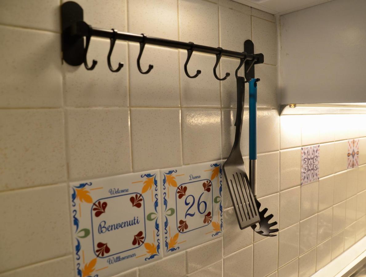 דסנזאנו דל גארדה Duomo26 Boutique Apartment מראה חיצוני תמונה